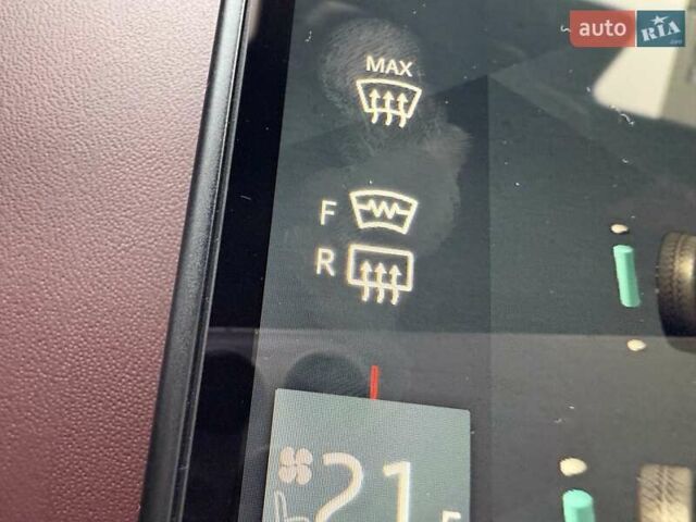 Белый Ленд Ровер Рендж Ровер Спорт, объемом двигателя 3 л и пробегом 25 тыс. км за 133222 $, фото 2 на Automoto.ua