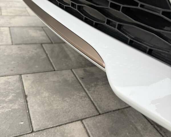 Белый Ленд Ровер Рендж Ровер Спорт, объемом двигателя 3 л и пробегом 25 тыс. км за 133222 $, фото 43 на Automoto.ua