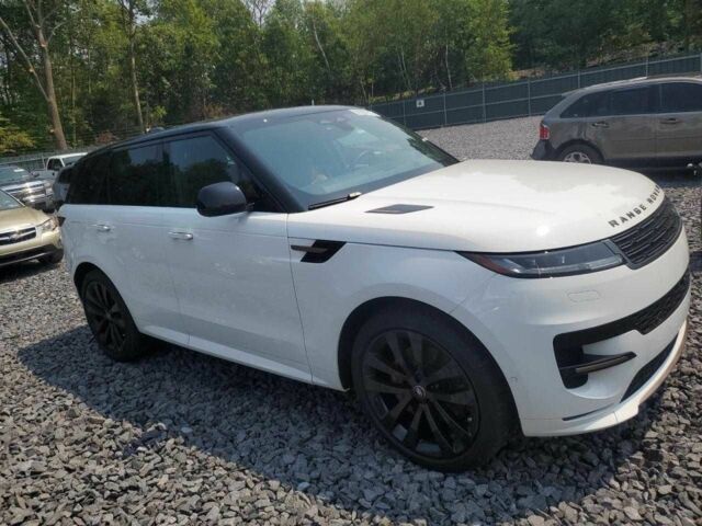 Білий Ленд Ровер Range Rover Sport, об'ємом двигуна 3 л та пробігом 38 тис. км за 52000 $, фото 4 на Automoto.ua