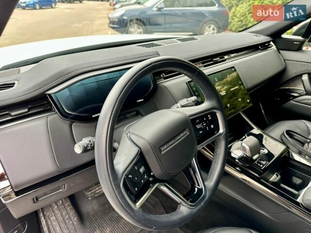 Білий Ленд Ровер Range Rover Sport, об'ємом двигуна 3 л та пробігом 4 тис. км за 132777 $, фото 37 на Automoto.ua