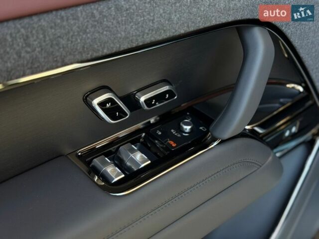 Білий Ленд Ровер Range Rover Sport, об'ємом двигуна 3 л та пробігом 27 тис. км за 143000 $, фото 40 на Automoto.ua