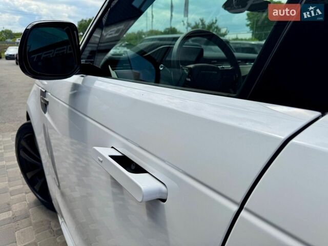 Білий Ленд Ровер Range Rover Sport, об'ємом двигуна 3 л та пробігом 31 тис. км за 127900 $, фото 88 на Automoto.ua