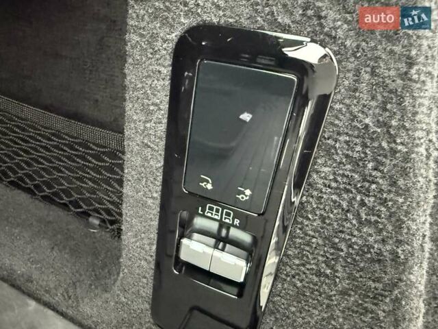 Белый Ленд Ровер Рендж Ровер Спорт, объемом двигателя 3 л и пробегом 25 тыс. км за 133222 $, фото 33 на Automoto.ua