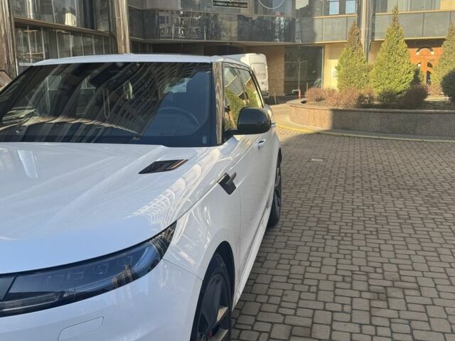 Белый Ленд Ровер Рендж Ровер Спорт, объемом двигателя 3 л и пробегом 27 тыс. км за 125000 $, фото 1 на Automoto.ua