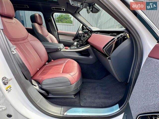 Білий Ленд Ровер Range Rover Sport, об'ємом двигуна 3 л та пробігом 31 тис. км за 127900 $, фото 59 на Automoto.ua
