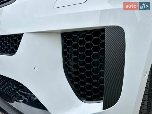 Білий Ленд Ровер Range Rover Sport, об'ємом двигуна 3 л та пробігом 4 тис. км за 132777 $, фото 8 на Automoto.ua