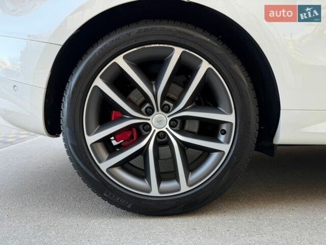 Білий Ленд Ровер Range Rover Sport, об'ємом двигуна 3 л та пробігом 27 тис. км за 143000 $, фото 86 на Automoto.ua