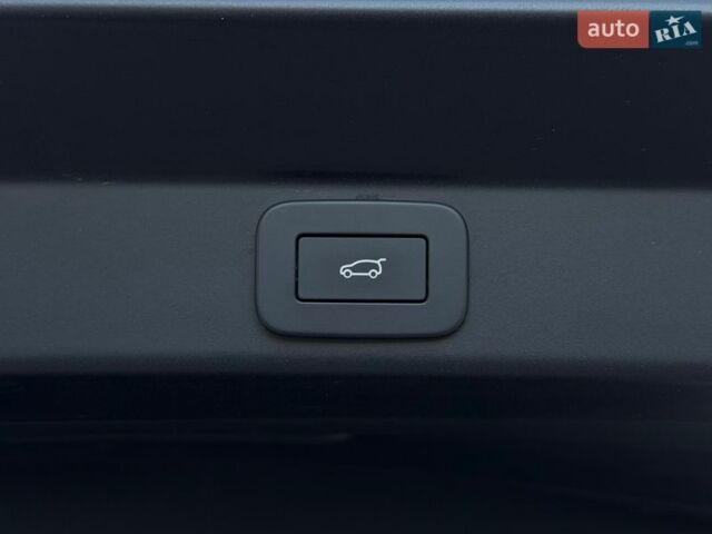 Білий Ленд Ровер Range Rover Sport, об'ємом двигуна 3 л та пробігом 27 тис. км за 143000 $, фото 80 на Automoto.ua