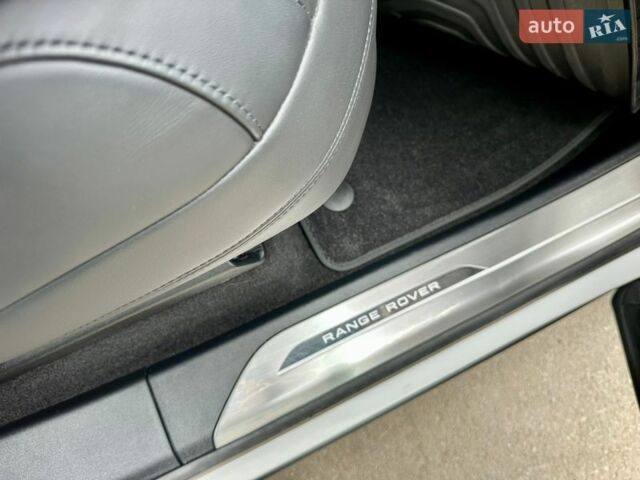 Білий Ленд Ровер Range Rover Sport, об'ємом двигуна 3 л та пробігом 4 тис. км за 132777 $, фото 72 на Automoto.ua