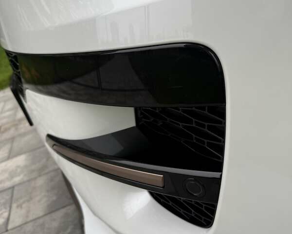 Белый Ленд Ровер Рендж Ровер Спорт, объемом двигателя 3 л и пробегом 25 тыс. км за 133222 $, фото 45 на Automoto.ua