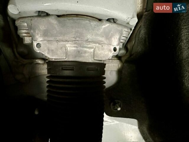 Білий Ленд Ровер Range Rover Sport, об'ємом двигуна 3 л та пробігом 4 тис. км за 132777 $, фото 25 на Automoto.ua