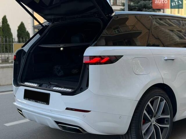 Білий Ленд Ровер Range Rover Sport, об'ємом двигуна 3 л та пробігом 27 тис. км за 143000 $, фото 14 на Automoto.ua