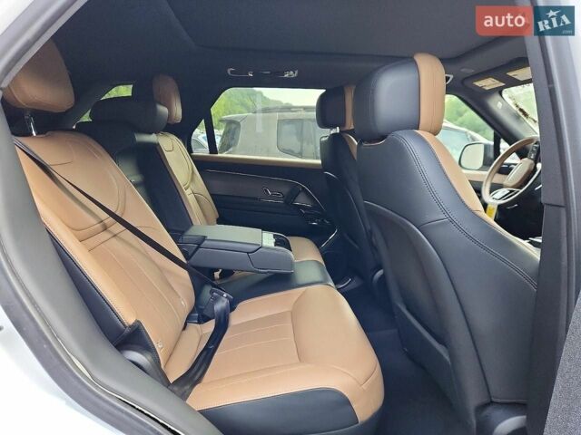Білий Ленд Ровер Range Rover Sport, об'ємом двигуна 0 л та пробігом 29 тис. км за 35000 $, фото 8 на Automoto.ua