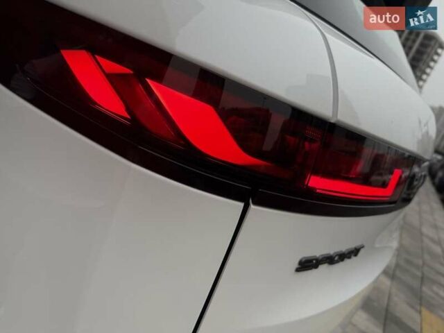 Белый Ленд Ровер Рендж Ровер Спорт, объемом двигателя 3 л и пробегом 25 тыс. км за 133222 $, фото 32 на Automoto.ua