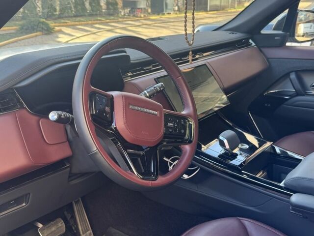 Белый Ленд Ровер Рендж Ровер Спорт, объемом двигателя 3 л и пробегом 27 тыс. км за 125000 $, фото 3 на Automoto.ua