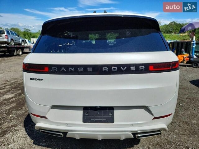Білий Ленд Ровер Range Rover Sport, об'ємом двигуна 0 л та пробігом 29 тис. км за 35000 $, фото 5 на Automoto.ua