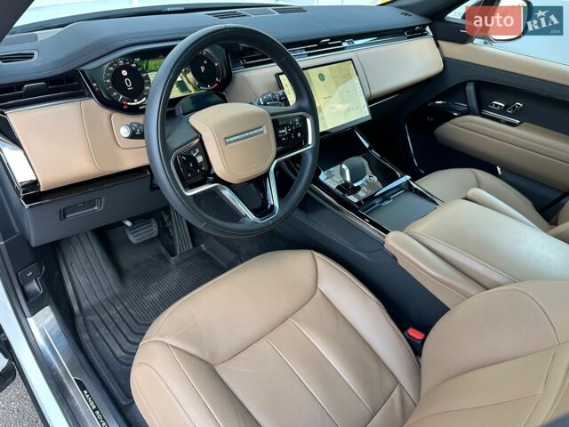 Білий Ленд Ровер Range Rover Sport, об'ємом двигуна 3 л та пробігом 8 тис. км за 126700 $, фото 10 на Automoto.ua