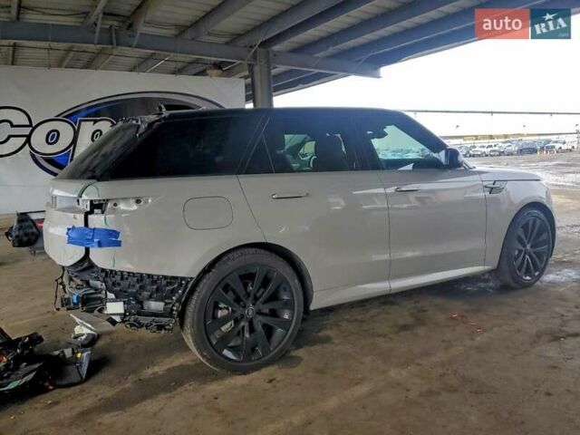 Білий Ленд Ровер Range Rover Sport, об'ємом двигуна 3 л та пробігом 13 тис. км за 50000 $, фото 3 на Automoto.ua