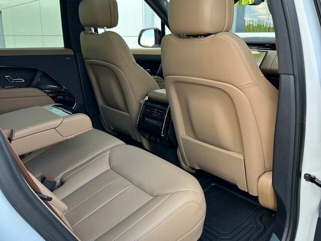 Білий Ленд Ровер Range Rover Sport, об'ємом двигуна 3 л та пробігом 8 тис. км за 126700 $, фото 25 на Automoto.ua