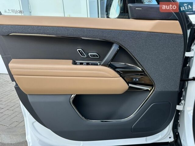 Білий Ленд Ровер Range Rover Sport, об'ємом двигуна 3 л та пробігом 8 тис. км за 126700 $, фото 11 на Automoto.ua