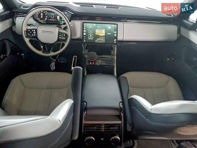 Білий Ленд Ровер Range Rover Sport, об'ємом двигуна 3 л та пробігом 13 тис. км за 50000 $, фото 7 на Automoto.ua
