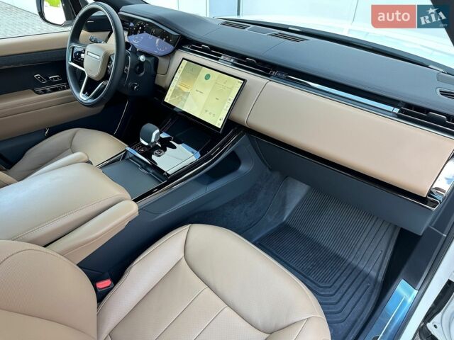 Білий Ленд Ровер Range Rover Sport, об'ємом двигуна 3 л та пробігом 8 тис. км за 126700 $, фото 28 на Automoto.ua