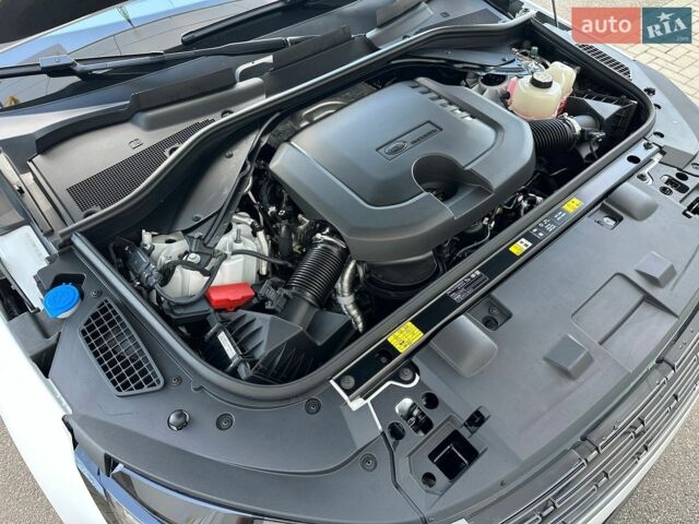 Білий Ленд Ровер Range Rover Sport, об'ємом двигуна 3 л та пробігом 8 тис. км за 126700 $, фото 36 на Automoto.ua