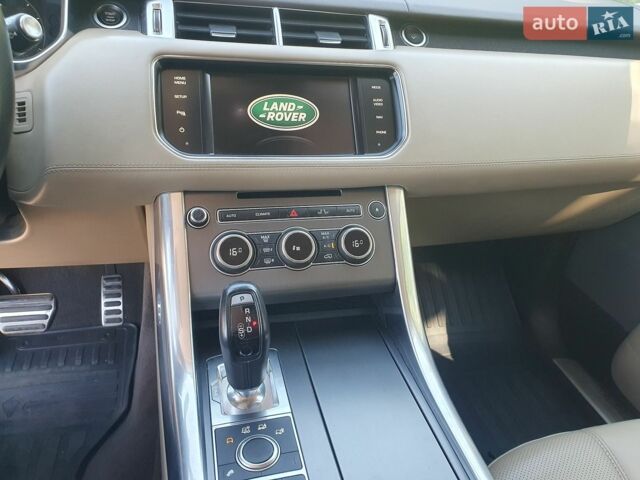 Бежевий Ленд Ровер Range Rover Sport, об'ємом двигуна 3 л та пробігом 173 тис. км за 24000 $, фото 18 на Automoto.ua