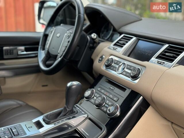 Бежевий Ленд Ровер Range Rover Sport, об'ємом двигуна 3 л та пробігом 190 тис. км за 15500 $, фото 15 на Automoto.ua