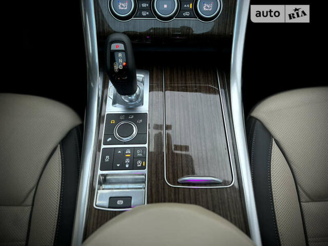 Бежевый Ленд Ровер Рендж Ровер Спорт, объемом двигателя 3 л и пробегом 137 тыс. км за 28900 $, фото 43 на Automoto.ua