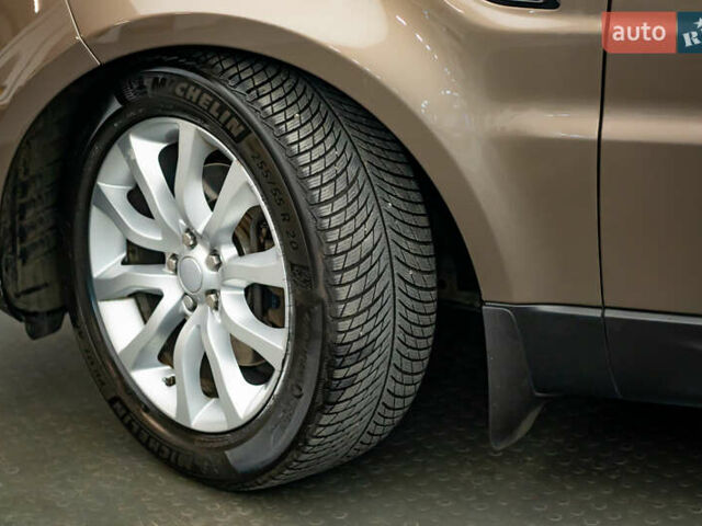 Бежевый Ленд Ровер Рендж Ровер Спорт, объемом двигателя 3 л и пробегом 111 тыс. км за 29262 $, фото 7 на Automoto.ua