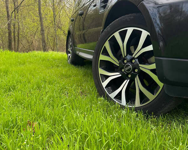 Черный Ленд Ровер Рендж Ровер Спорт, объемом двигателя 4.39 л и пробегом 290 тыс. км за 12000 $, фото 11 на Automoto.ua