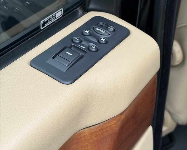 Чорний Ленд Ровер Range Rover Sport, об'ємом двигуна 2.72 л та пробігом 308 тис. км за 8999 $, фото 30 на Automoto.ua