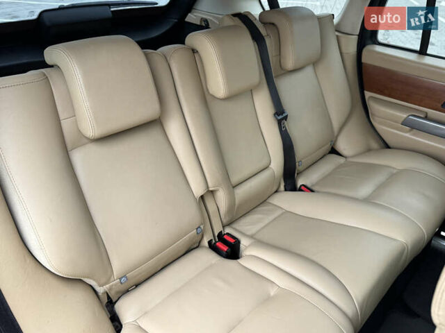 Черный Ленд Ровер Рендж Ровер Спорт, объемом двигателя 2.7 л и пробегом 308 тыс. км за 9350 $, фото 48 на Automoto.ua