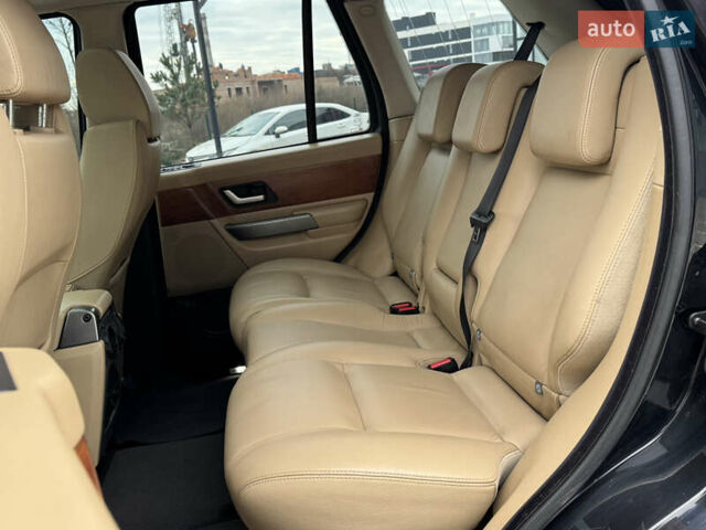 Черный Ленд Ровер Рендж Ровер Спорт, объемом двигателя 2.7 л и пробегом 308 тыс. км за 9350 $, фото 53 на Automoto.ua