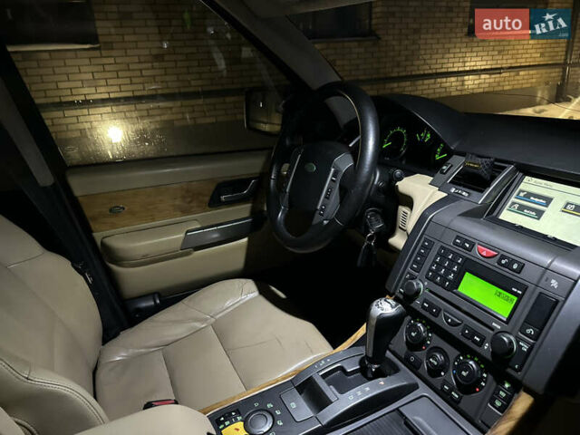 Черный Ленд Ровер Рендж Ровер Спорт, объемом двигателя 2.72 л и пробегом 308 тыс. км за 9100 $, фото 13 на Automoto.ua