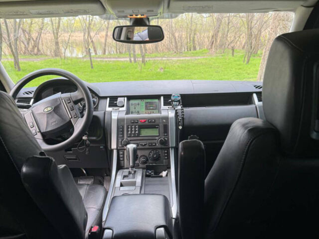 Чорний Ленд Ровер Range Rover Sport, об'ємом двигуна 4.39 л та пробігом 290 тис. км за 11800 $, фото 3 на Automoto.ua