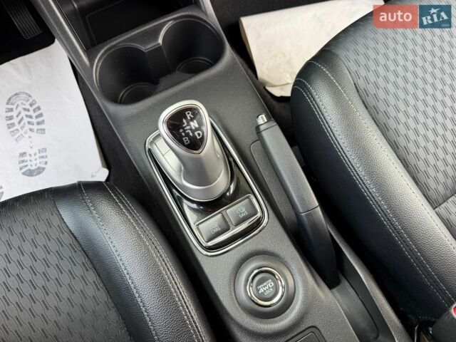 Чорний Ленд Ровер Range Rover Sport, об'ємом двигуна 2.7 л та пробігом 270 тис. км за 11020 $, фото 3 на Automoto.ua
