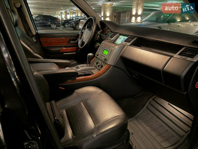 Черный Ленд Ровер Рендж Ровер Спорт, объемом двигателя 4.2 л и пробегом 287 тыс. км за 11000 $, фото 28 на Automoto.ua