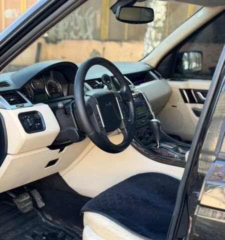 Черный Ленд Ровер Рендж Ровер Спорт, объемом двигателя 4.2 л и пробегом 295 тыс. км за 9500 $, фото 22 на Automoto.ua