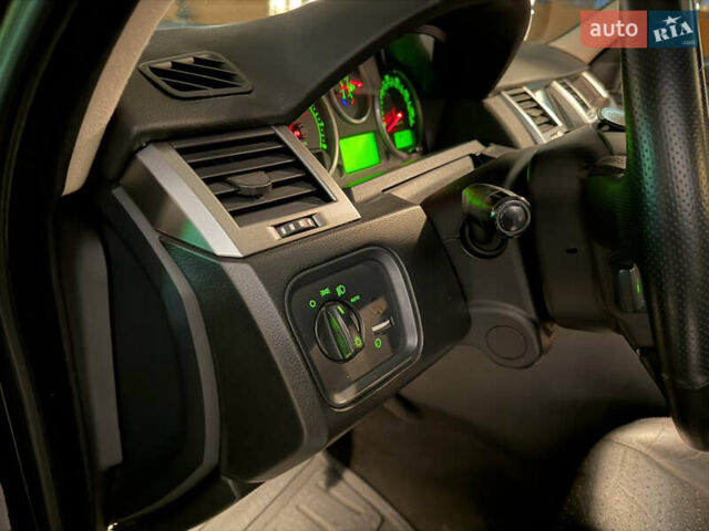 Черный Ленд Ровер Рендж Ровер Спорт, объемом двигателя 4.2 л и пробегом 287 тыс. км за 11000 $, фото 44 на Automoto.ua