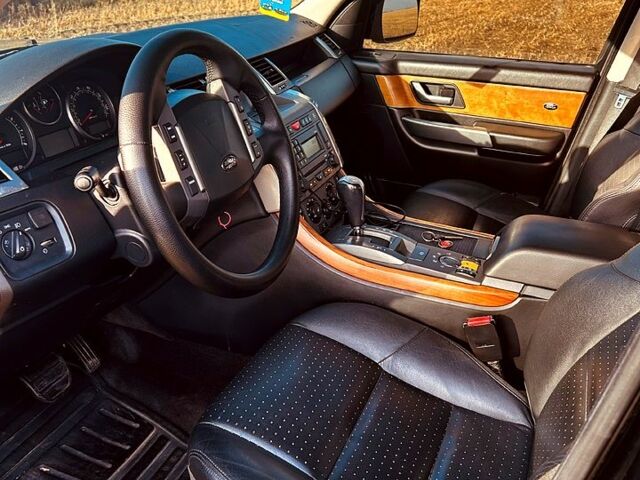 Черный Ленд Ровер Рендж Ровер Спорт, объемом двигателя 4.2 л и пробегом 203 тыс. км за 9000 $, фото 4 на Automoto.ua