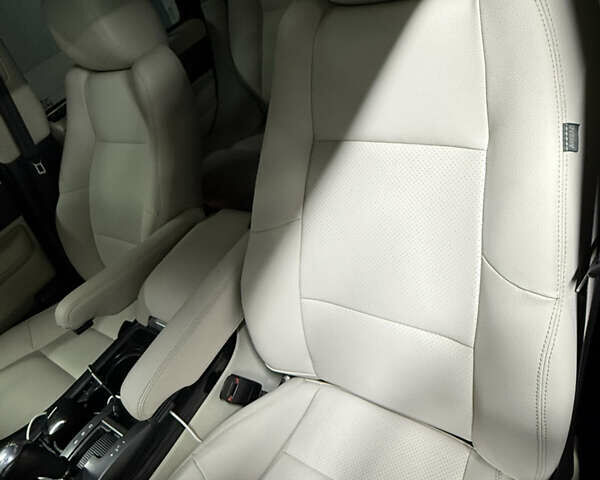 Черный Ленд Ровер Рендж Ровер Спорт, объемом двигателя 4.2 л и пробегом 250 тыс. км за 9500 $, фото 6 на Automoto.ua