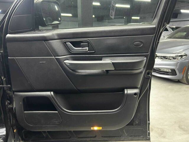 Черный Ленд Ровер Рендж Ровер Спорт, объемом двигателя 4.2 л и пробегом 207 тыс. км за 9900 $, фото 17 на Automoto.ua