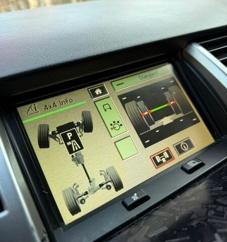 Черный Ленд Ровер Рендж Ровер Спорт, объемом двигателя 4.2 л и пробегом 295 тыс. км за 9500 $, фото 25 на Automoto.ua