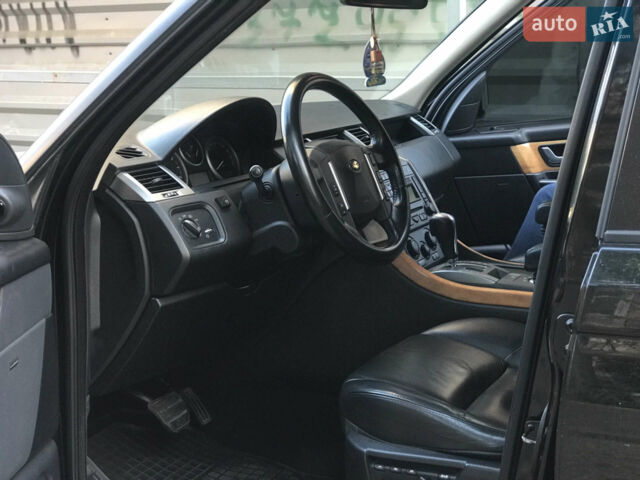 Чорний Ленд Ровер Range Rover Sport, об'ємом двигуна 4.4 л та пробігом 200 тис. км за 13000 $, фото 10 на Automoto.ua