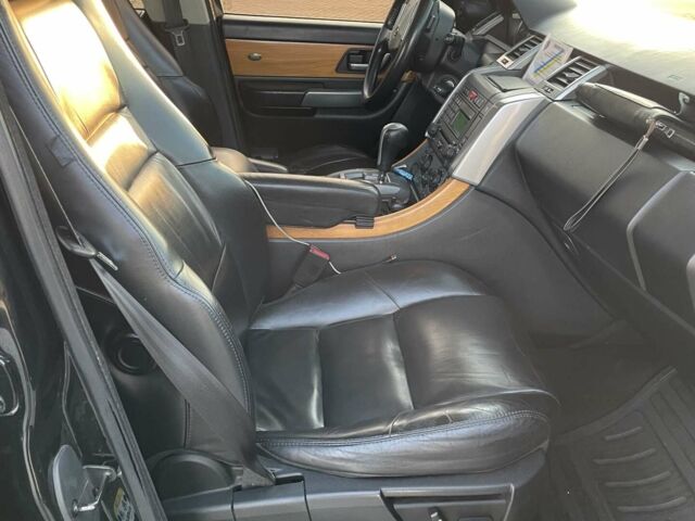 Чорний Ленд Ровер Range Rover Sport, об'ємом двигуна 4.4 л та пробігом 186 тис. км за 13000 $, фото 5 на Automoto.ua