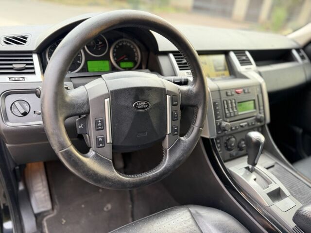Чорний Ленд Ровер Range Rover Sport, об'ємом двигуна 4.2 л та пробігом 141 тис. км за 8931 $, фото 15 на Automoto.ua