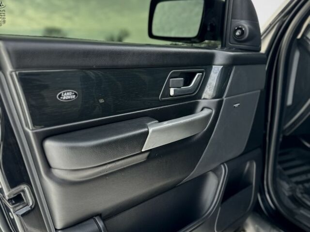Чорний Ленд Ровер Range Rover Sport, об'ємом двигуна 4.2 л та пробігом 250 тис. км за 11200 $, фото 13 на Automoto.ua