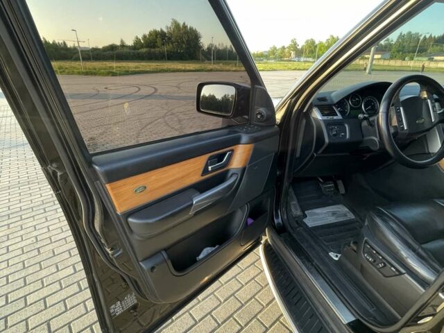 Чорний Ленд Ровер Range Rover Sport, об'ємом двигуна 4.4 л та пробігом 186 тис. км за 13000 $, фото 11 на Automoto.ua